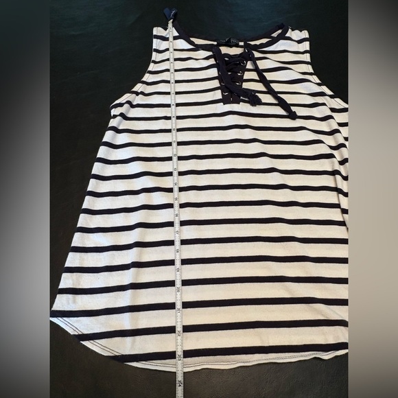 The Limited White and Blue Sleeveless Tank Top with Tie Front - Picture 11 of 12